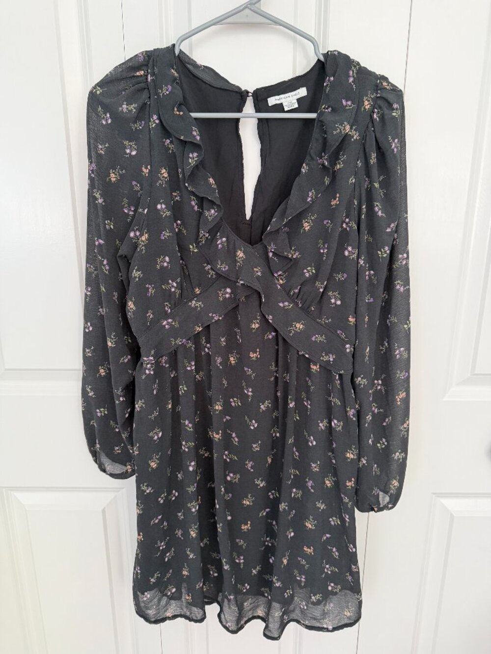 American Eagle Ditsy Black Floral Dress Purple Ruffle Bell Sleeves Boho - Large